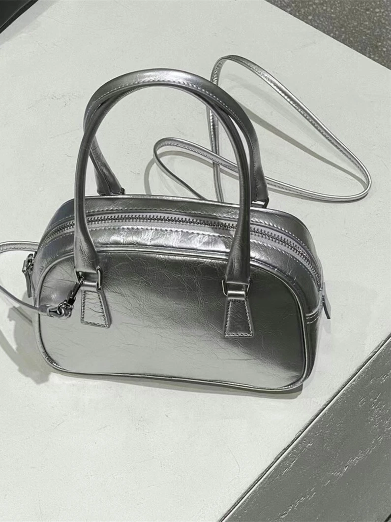 Leather Boston Pillow Bag Handbag ell Bag Women's Underarm Crossbody Single oulder Bag Soft Korean Sle Casual Tote Bag
Leather Boston Pillow Bag Handbag ell Bag Women's Underarm Crossbody Single oulder Bag Soft Korean Sle Casual Tote Bag