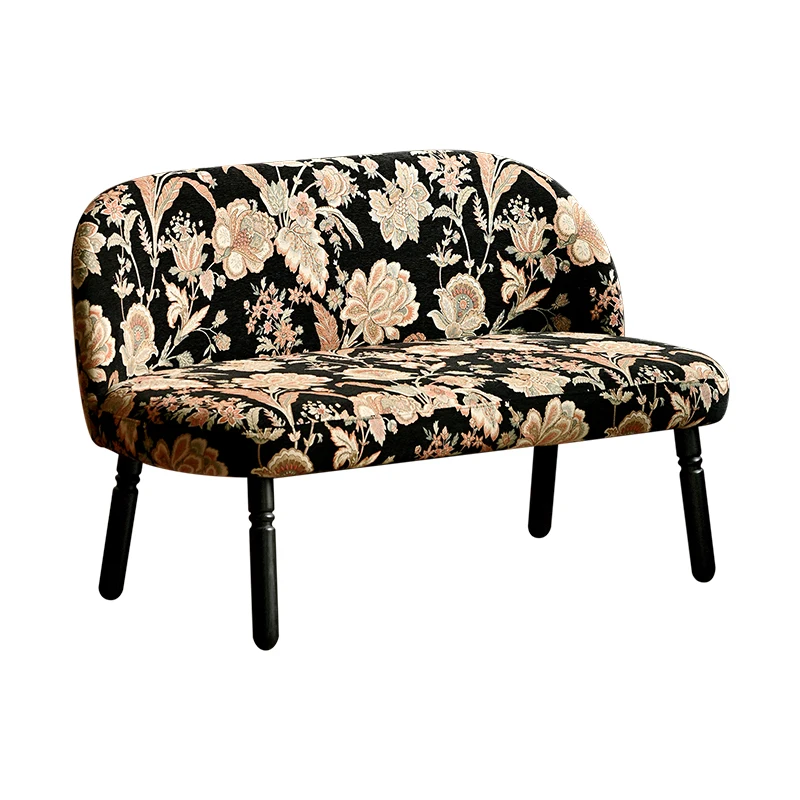 French retro sofa, living room flower cloth, antique style without armrests, fabric sofa chair
French retro sofa, living room flower cloth, antique style without armrests, fabric sofa chair