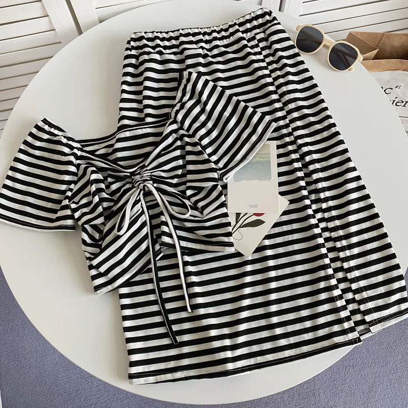 Summer All-Match Fashion Set Slash Neck Off Shoulder Drawstring Stripe Short Top+High Waist Split Skirt Two-piece Set For Women
Summer All-Match Fashion Set Slash Neck Off Shoulder Drawstring Stripe Short Top+High Waist Split Skirt Two-piece Set For Women