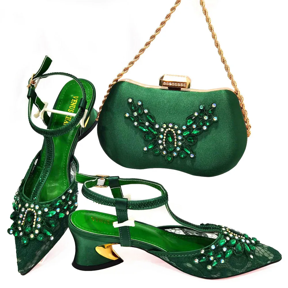 Women's Catwalk Pointed Shoes Comfortable Low Heels Diamond Shoes Special-shaped Handbags Niche Designer Geometric Shoulder Bag
Women's Catwalk Pointed Shoes Comfortable Low Heels Diamond Shoes Special-shaped Handbags Niche Designer Geometric Shoulder Bag