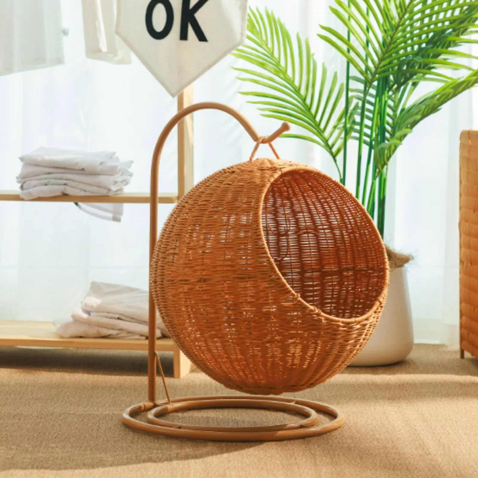 Imitation Rattan Feline Hanging Bed Woven Rattan Feline Nest Easy to Place Indoor Outdoor Use for Cats
Imitation Rattan Feline Hanging Bed Woven Rattan Feline Nest Easy to Place Indoor Outdoor Use for Cats