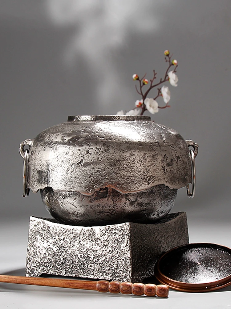 Sand iron tea kettle, imported from Japan, with a boiling water kettle, tea maker, electric pottery stove, high-end Japanese han
Sand iron tea kettle, imported from Japan, with a boiling water kettle, tea maker, electric pottery stove, high-end Japanese han
