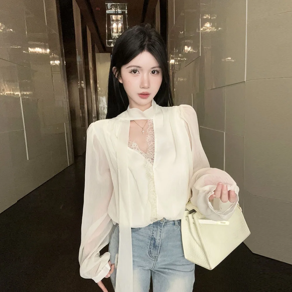Elegant Long Sleeve Lace Blouse Base Shirt Gentle Style Slim Fit Polyester Fabric Soft Wind Spring Collection China Made
Elegant Long Sleeve Lace Blouse Base Shirt Gentle Style Slim Fit Polyester Fabric Soft Wind Spring Collection China Made
