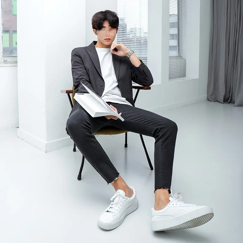 Мужские джинсы Slim Fit 7/8 длины, темные, с эффектом потертости, в корейском стиле, эластичные, облегающие, модные брюки-карандаш, популярный молодежный фасон
Мужские джинсы Slim Fit 7/8 длины, темные, с эффектом потертости, в корейском стиле, эластичные, облегающие, модные брюки-карандаш, популярный молодежный фасон