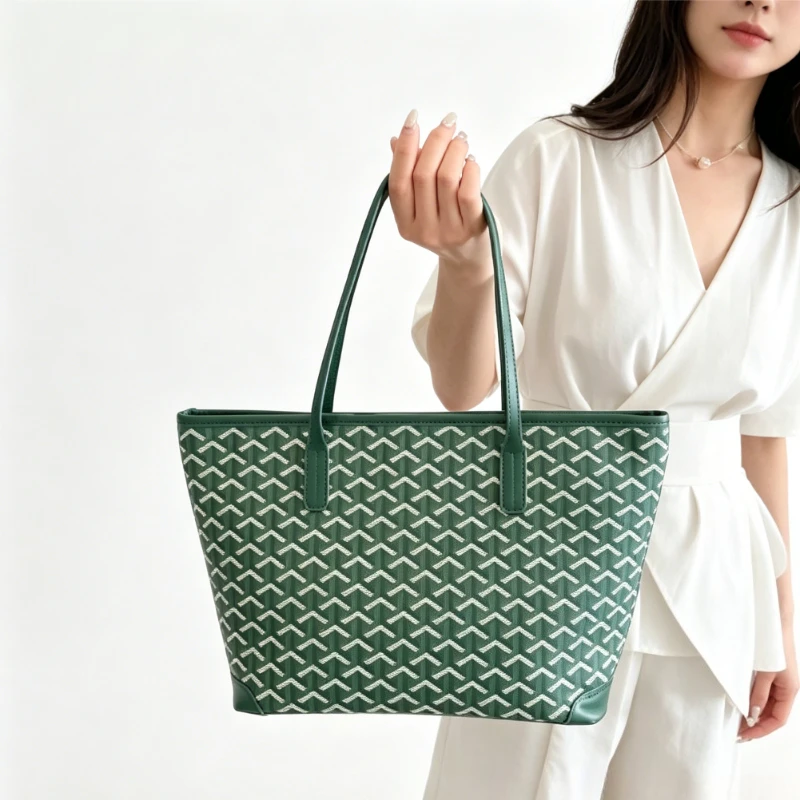 Luxury Minimalist Diaper Bag: Elegant Crossbody Bag For Women With Vintage Fashion And Large Capacity Designer Tote
Luxury Minimalist Diaper Bag: Elegant Crossbody Bag For Women With Vintage Fashion And Large Capacity Designer Tote
