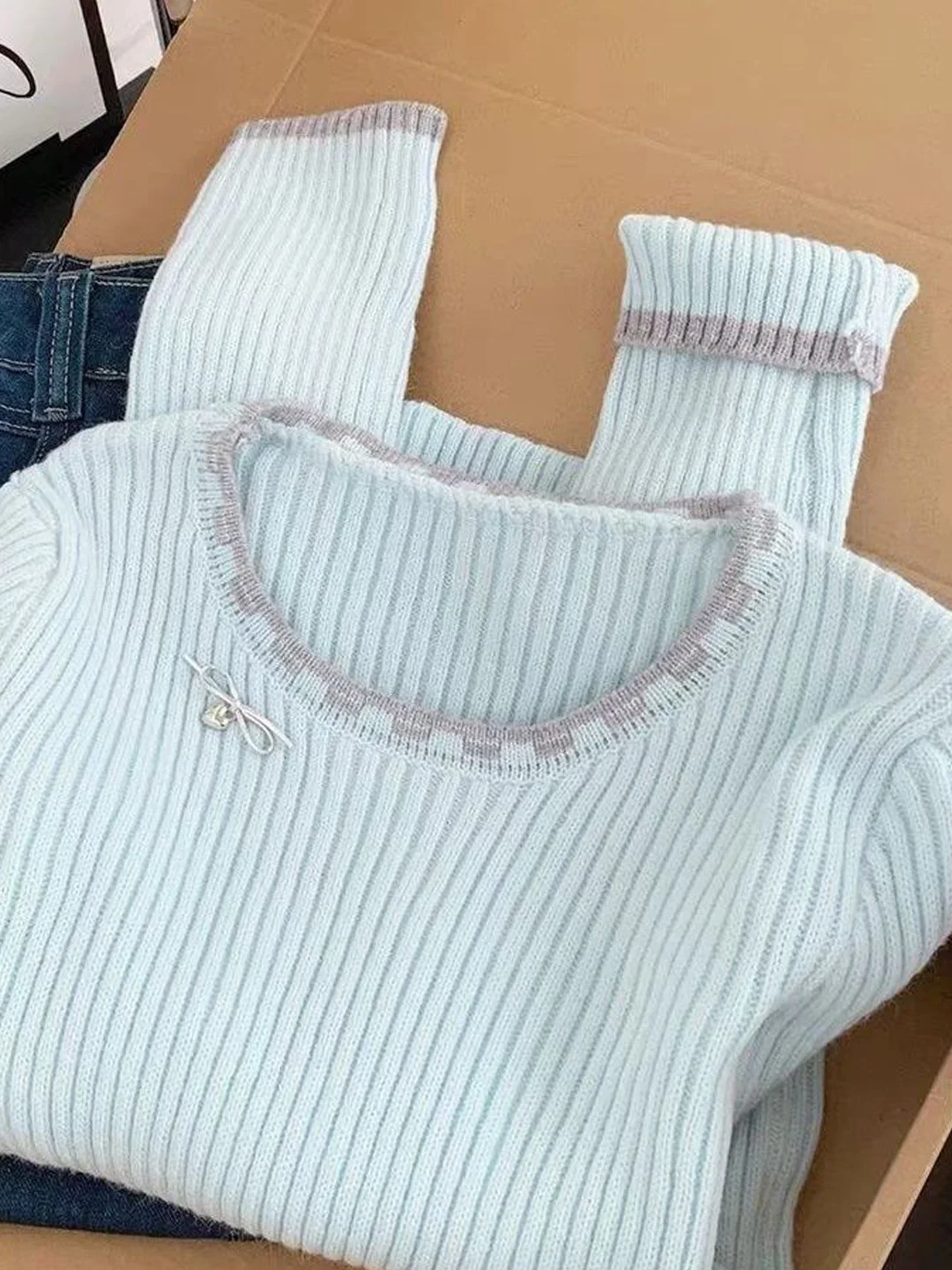 Ele Knitted Sweater with Knot round Ne Slim Fit Base Layer Soft Sle Winter Women's Faion Inner Wear
Ele Knitted Sweater with Knot round Ne Slim Fit Base Layer Soft Sle Winter Women's Faion Inner Wear