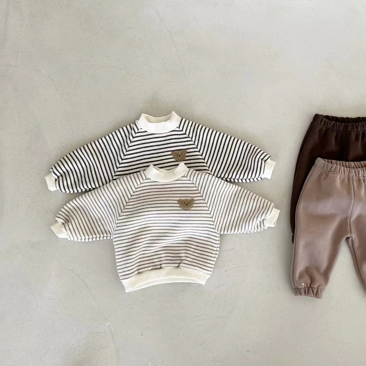 2024 Autumn New Baby Long Sleeve Striped Sweatshirt Infant Girl Cute Bear Pullover Toddler Boy Casual Sweatshirt Kids Clothes
2024 Autumn New Baby Long Sleeve Striped Sweatshirt Infant Girl Cute Bear Pullover Toddler Boy Casual Sweatshirt Kids Clothes
