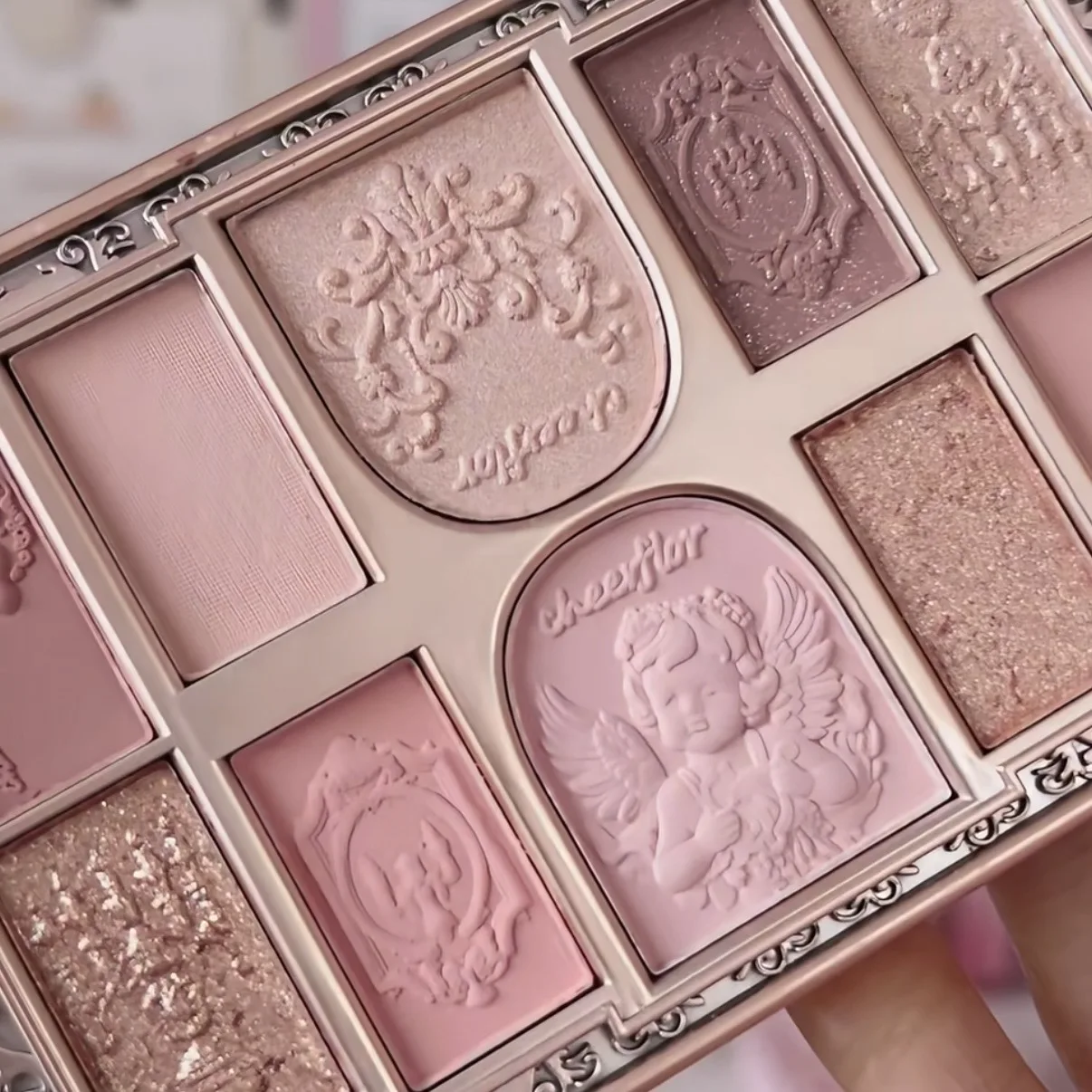 Cheerflor angel eye shadow palette: natural and shimmer colors for daily makeup, trendy korean style, earth tones
Cheerflor angel eye shadow palette: natural and shimmer colors for daily makeup, trendy korean style, earth tones