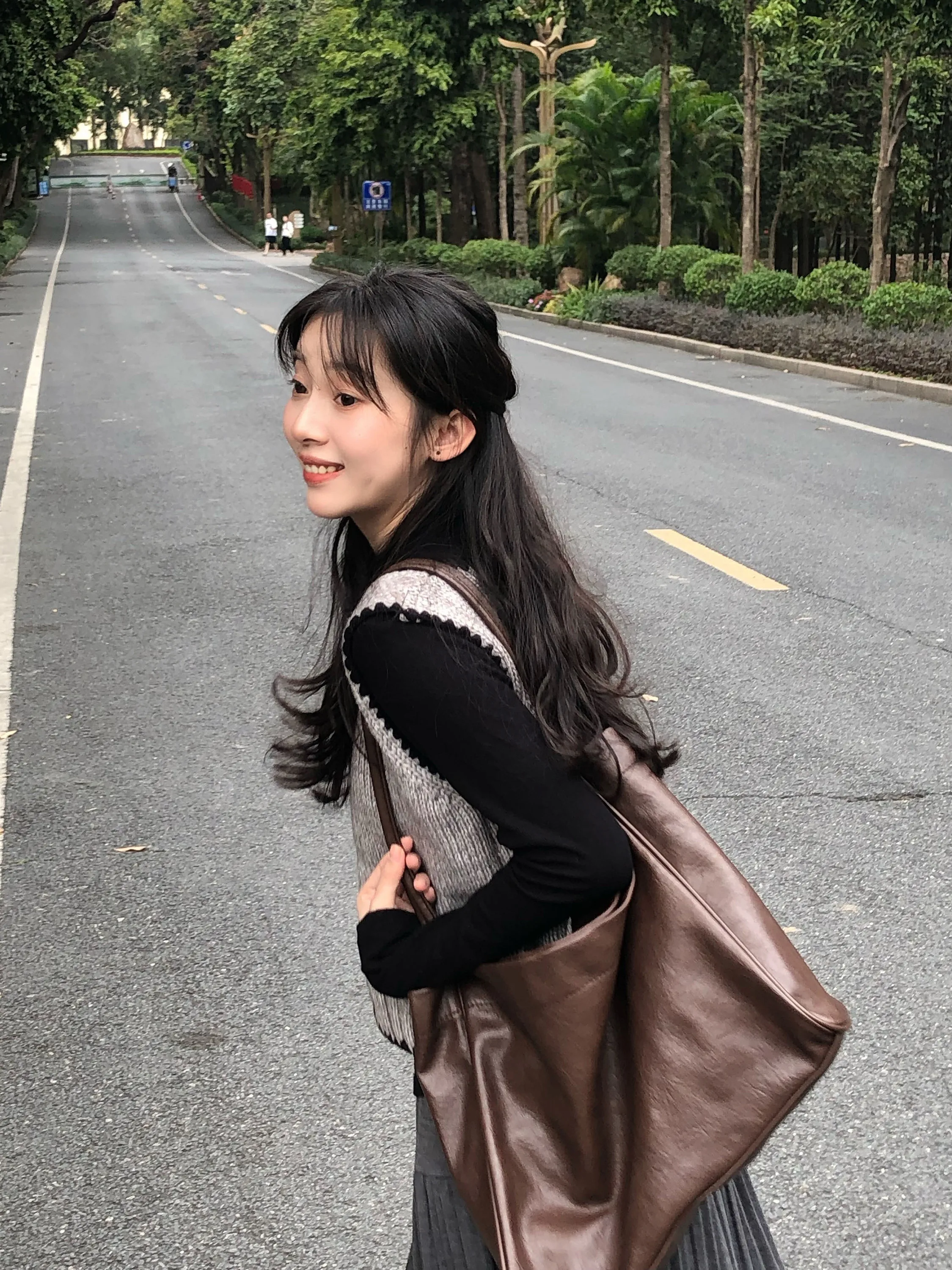 Five Happin Soft Candy Knot ort Knitted Vest Women's Spring Autumn Svel Top Casual Sle Soft Knitwear
Five Happin Soft Candy Knot ort Knitted Vest Women's Spring Autumn Svel Top Casual Sle Soft Knitwear