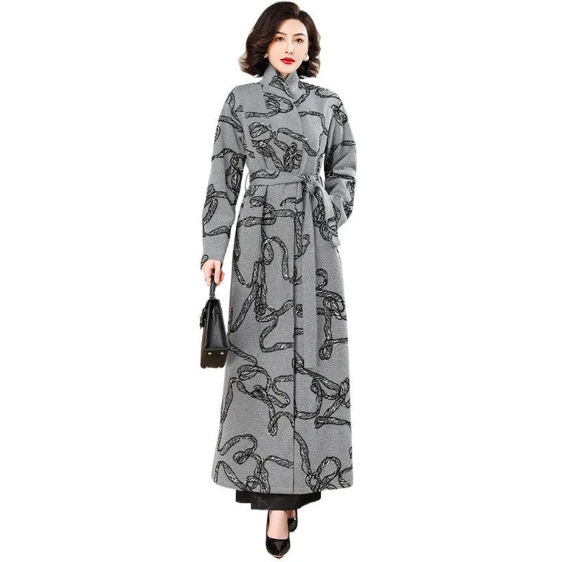 Winter Embroidery Wool Long Coat England Style Grey Office Lady Windbreaker Adjustable Waist Jackets Trench Pockets Full Length
Winter Embroidery Wool Long Coat England Style Grey Office Lady Windbreaker Adjustable Waist Jackets Trench Pockets Full Length