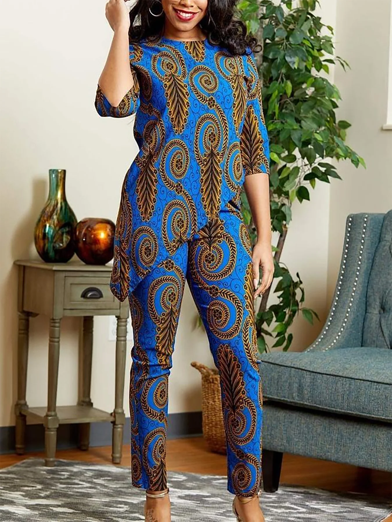 Привлекательный бестселлер! Синий и коричневый комплект из двух предметов в этническом стиле с принтом 3/4 и рукавами 
Привлекательный бестселлер! Синий и коричневый комплект из двух предметов в этническом стиле с принтом 3/4 и рукавами