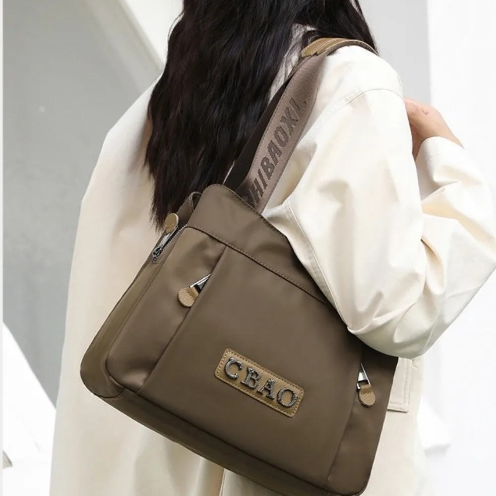 Casual Large Capacity Women's Shoulder Bag Nylon Portable Tote Bag Zipper Multi Compartment Women Handbag Streetwear
Casual Large Capacity Women's Shoulder Bag Nylon Portable Tote Bag Zipper Multi Compartment Women Handbag Streetwear