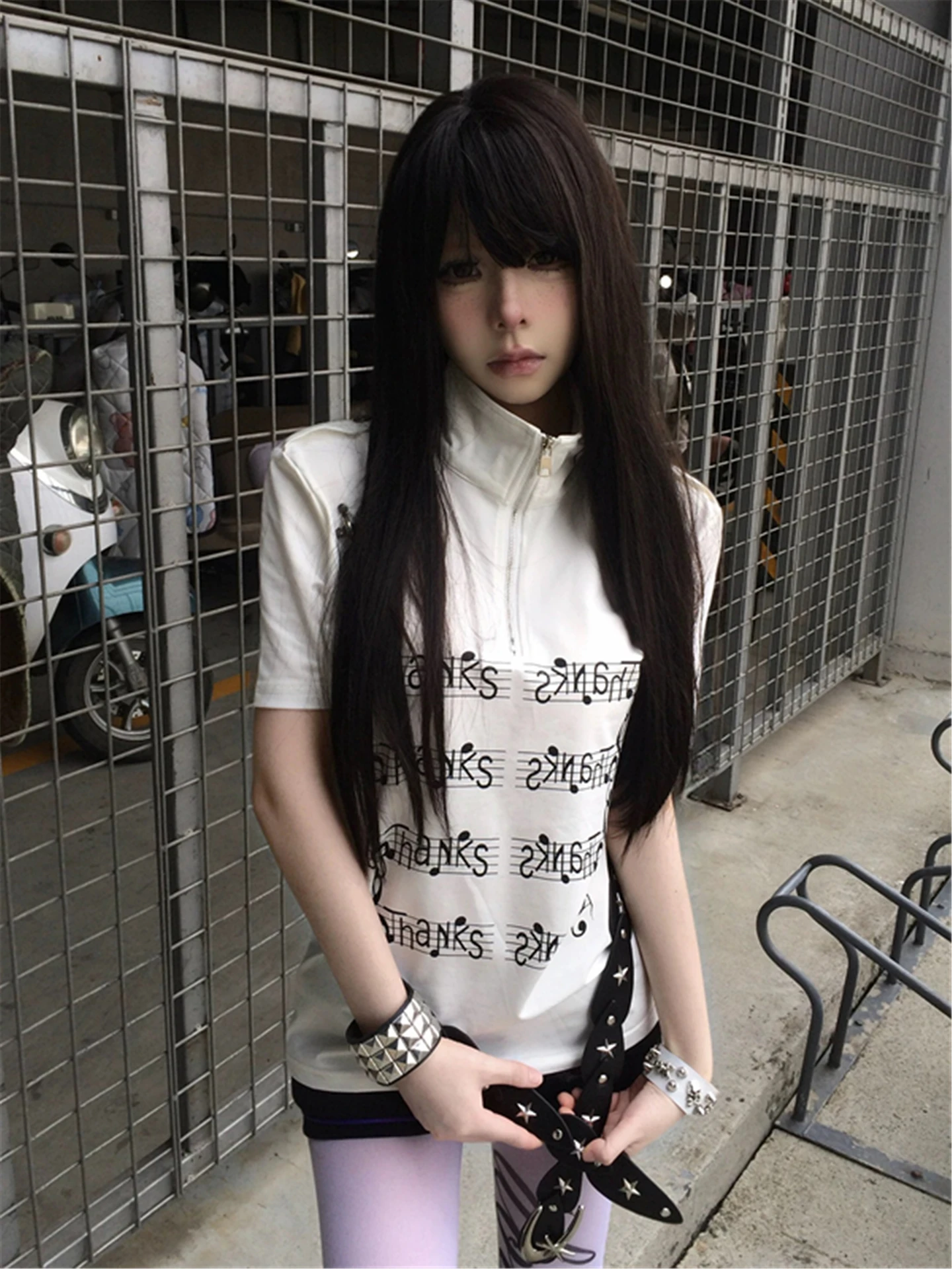 Y2K Subculture White Collar Short Sleeve T-Shirt Women's Summer New Visual Light Middle Sleeve Stand-up Collar Top
Y2K Subculture White Collar Short Sleeve T-Shirt Women's Summer New Visual Light Middle Sleeve Stand-up Collar Top