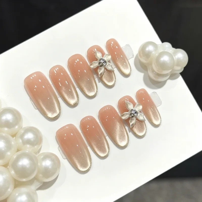10pcs Handmade Nails 3D Floral Design Nude Gradient with Gold Edges Cat-eye Style These Press-on Nails Make A Gift for Girls
10pcs Handmade Nails 3D Floral Design Nude Gradient with Gold Edges Cat-eye Style These Press-on Nails Make A Gift for Girls