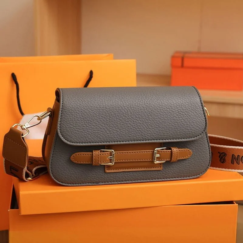 Famous Designer Leather Women's Tote Bag Luxury Brand Popular Classic Classy Finish Elegant Vintage Commuter Bag
Famous Designer Leather Women's Tote Bag Luxury Brand Popular Classic Classy Finish Elegant Vintage Commuter Bag