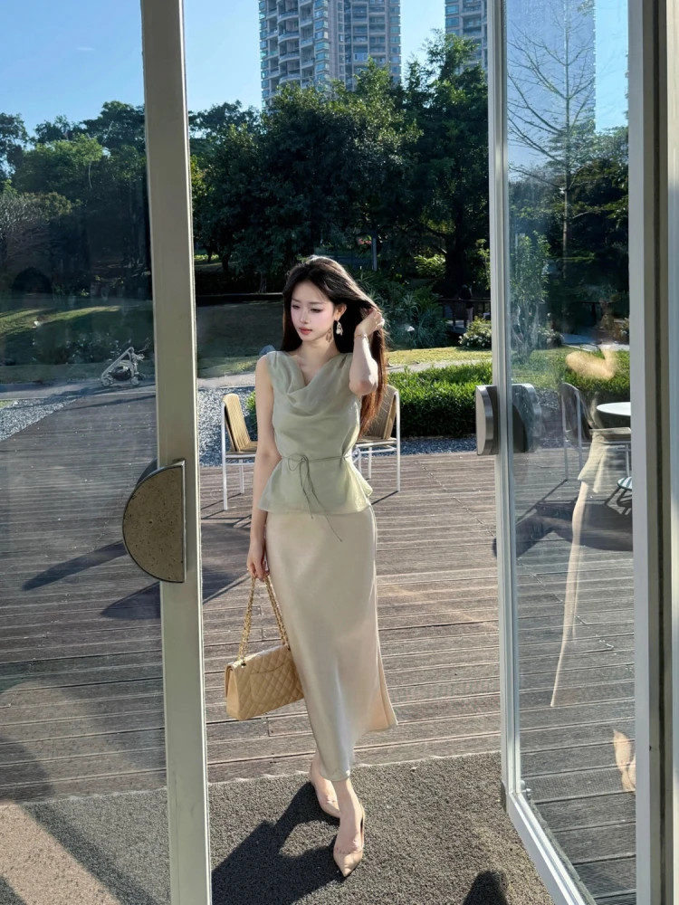 Топ Changmitang Ethereal Slim Fit с асимметричным кроем: Новинка, ощущение прохлады, нежная фееричная атмосфера
Топ Changmitang Ethereal Slim Fit с асимметричным кроем: Новинка, ощущение прохлады, нежная фееричная атмосфера