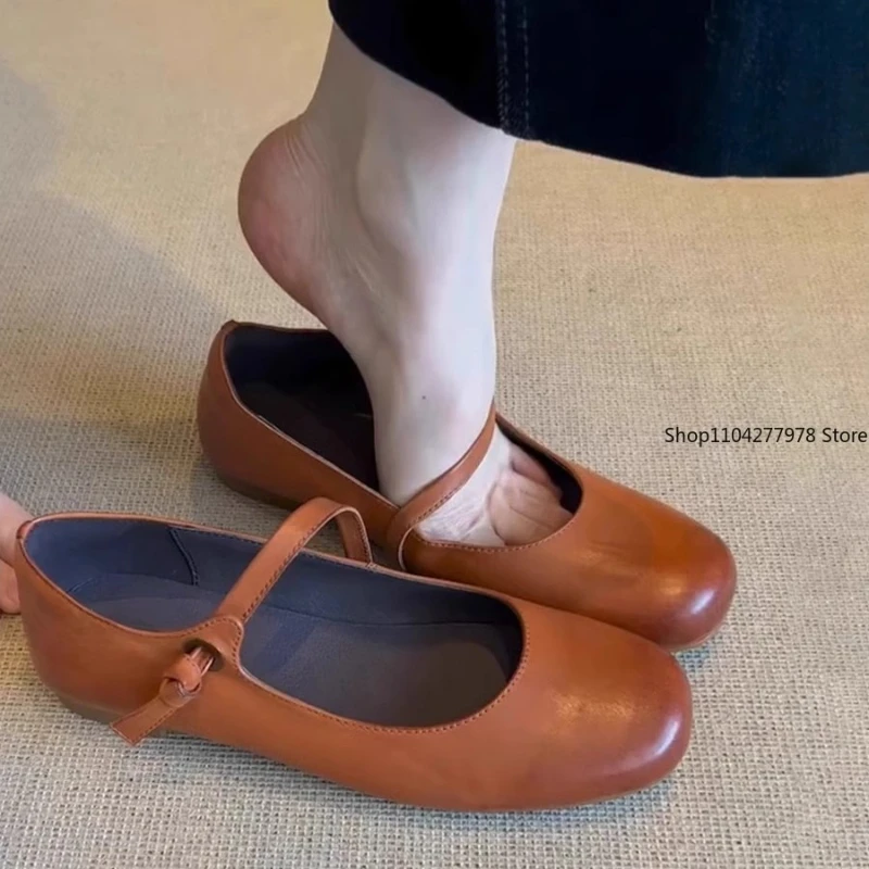 Mary Jane Single shoes Thick Heel Shoes Elegant Classic Retro Square Toe Comfortable Soft Shallow Cut Low Heel Women's Shoes
Mary Jane Single shoes Thick Heel Shoes Elegant Classic Retro Square Toe Comfortable Soft Shallow Cut Low Heel Women's Shoes