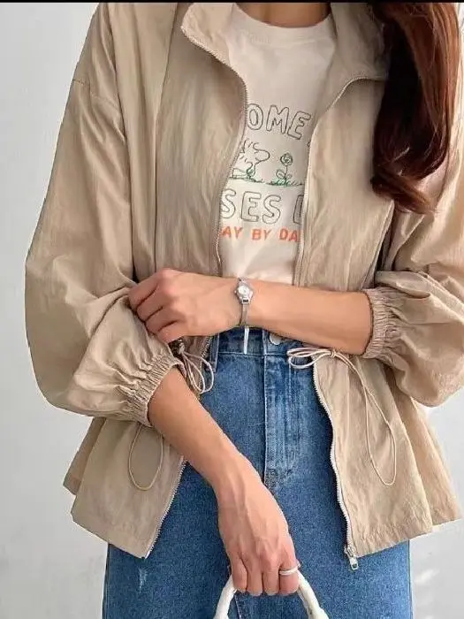 Casual Versatile Short Women's Jacket Lightweight Simple Fashion Loose Drawstring Waist Zipper Top Outdoor Sportswear Polyest...
Casual Versatile Short Women's Jacket Lightweight Simple Fashion Loose Drawstring Waist Zipper Top Outdoor Sportswear Polyest...