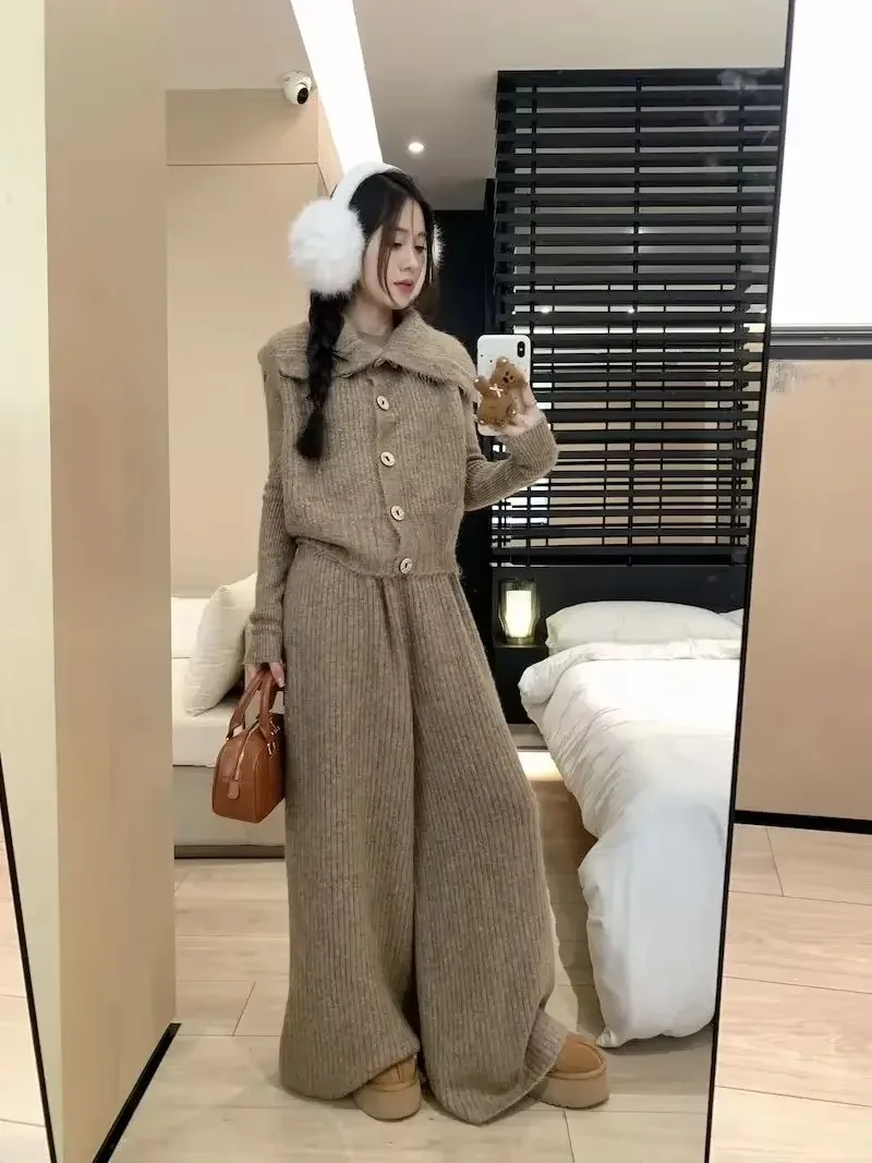 Sweet Hot Girl Casual Suit Women's Autumn/Winter High Waist Wide Leg Pants Turn-down Collar Vest Knitted Shirt 3-Piece Set
Sweet Hot Girl Casual Suit Women's Autumn/Winter High Waist Wide Leg Pants Turn-down Collar Vest Knitted Shirt 3-Piece Set