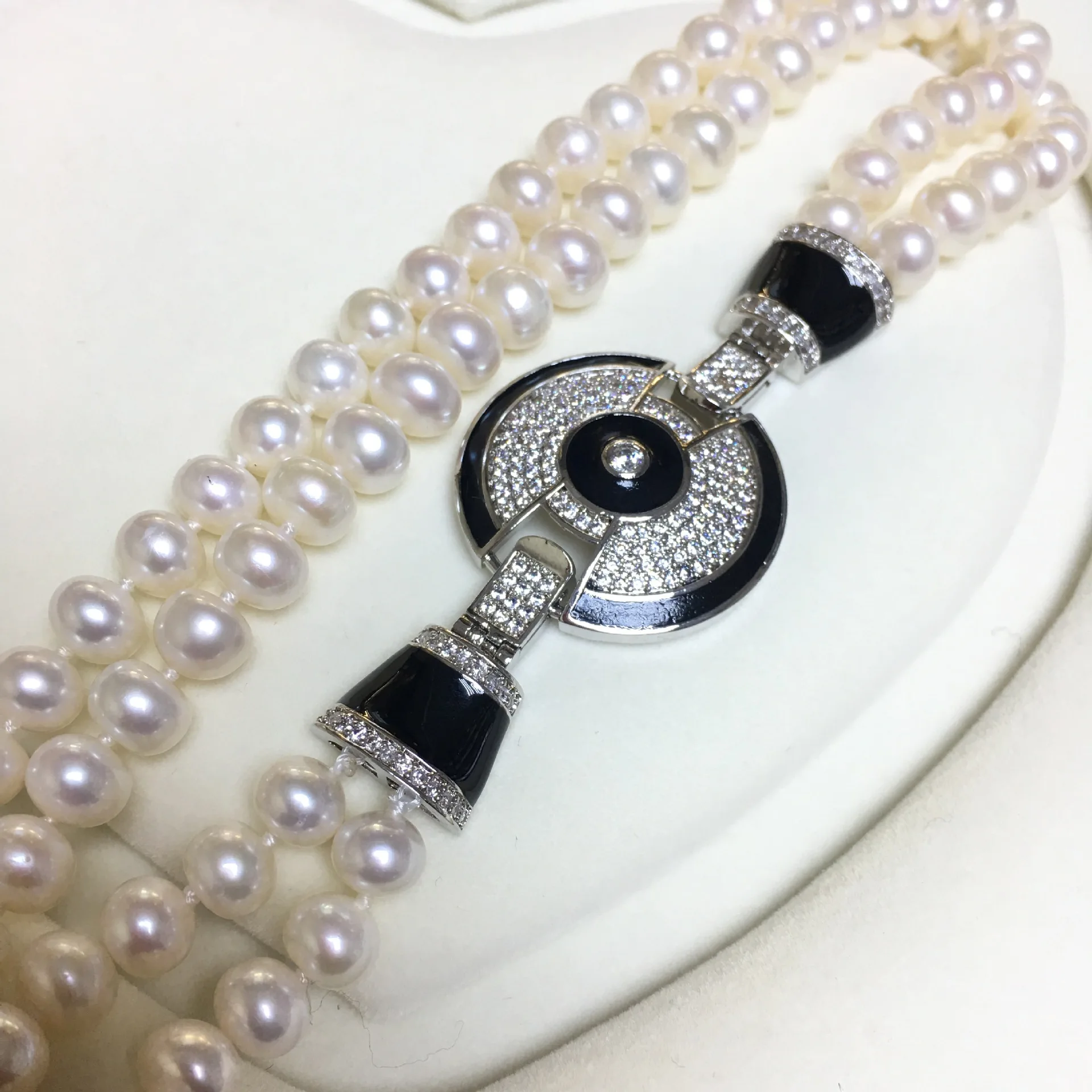 New Natural South Sea Round Pearl Necklace 925s, Double Row Pearl Necklace 80cm, AAAA8-9mm
New Natural South Sea Round Pearl Necklace 925s, Double Row Pearl Necklace 80cm, AAAA8-9mm