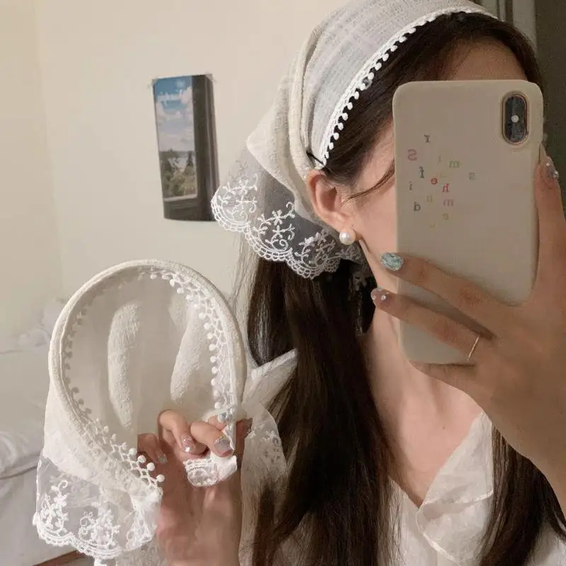 Retro Triangle Hair Band Korean Ins Lace Hair Scarf For Women Strap Hair Bag Headscarf Hat French Pastoral Style Travel Headband
Retro Triangle Hair Band Korean Ins Lace Hair Scarf For Women Strap Hair Bag Headscarf Hat French Pastoral Style Travel Headband