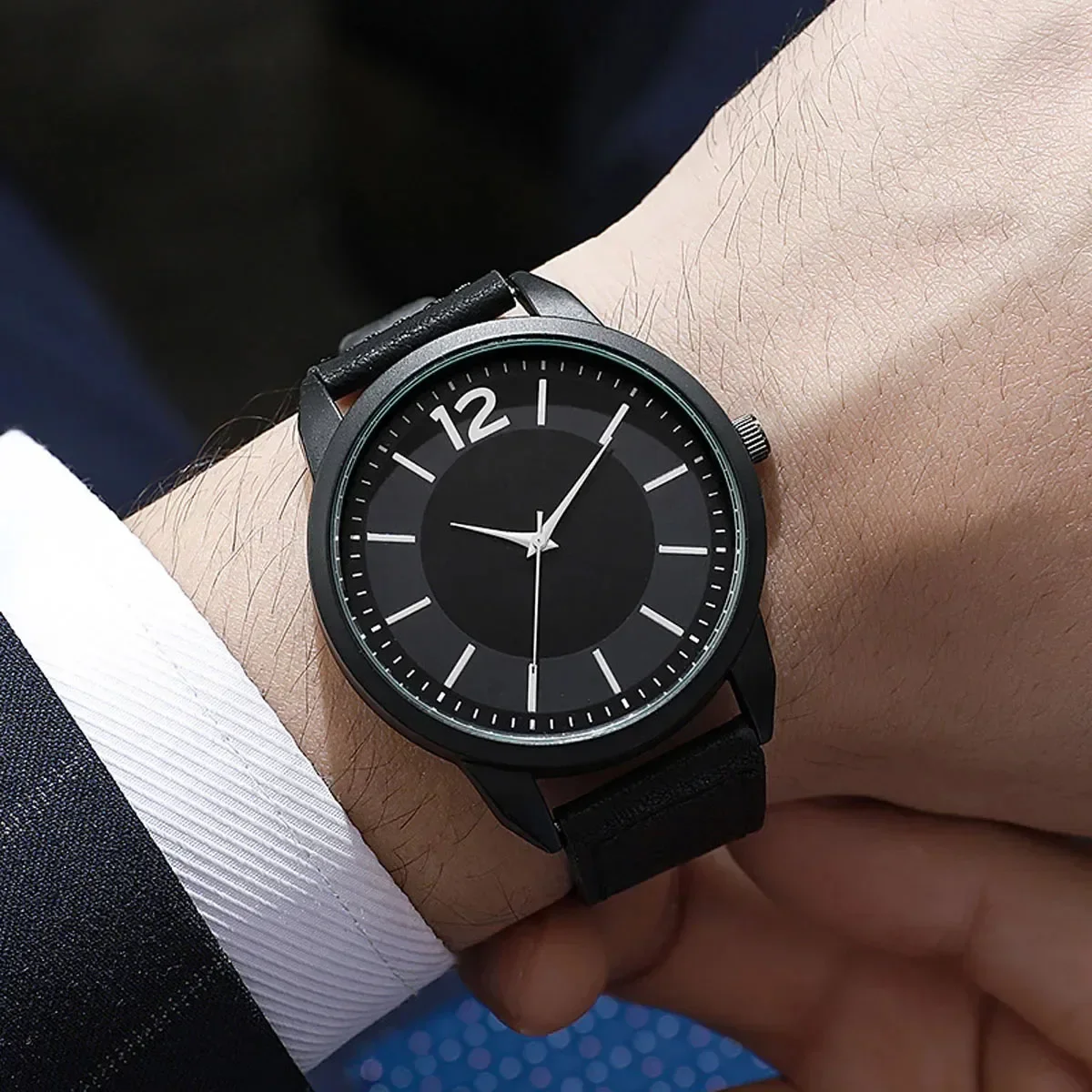 1 шт.-модные и минималистичные часы для пар, легкие и роскошные минималистичные часы (без коробки)
1 шт.-модные и минималистичные часы для пар, легкие и роскошные минималистичные часы (без коробки)