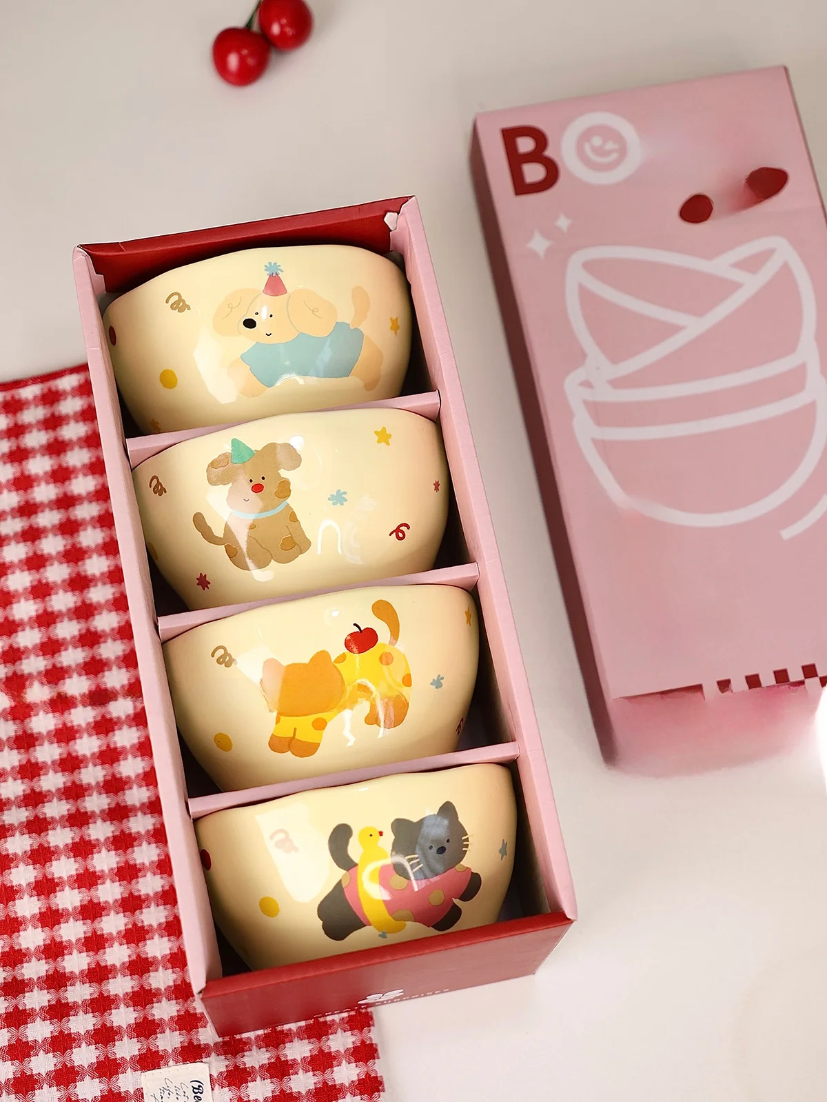 Korean Style Cartoon Ceramic Bowl Set Gift Box Home Use Rice Bowl Soup Bowl Fruit Bowl High Aesthetic Movable Gift
Korean Style Cartoon Ceramic Bowl Set Gift Box Home Use Rice Bowl Soup Bowl Fruit Bowl High Aesthetic Movable Gift