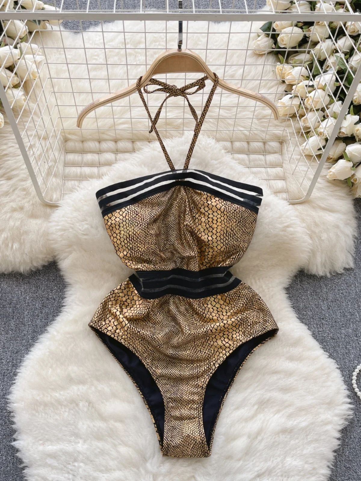 Pure Desire Sexy Snake Skin Print Halter Neck Women's Net Design Sensual Tight Inner Wear Top Women's Fashion
Pure Desire Sexy Snake Skin Print Halter Neck Women's Net Design Sensual Tight Inner Wear Top Women's Fashion