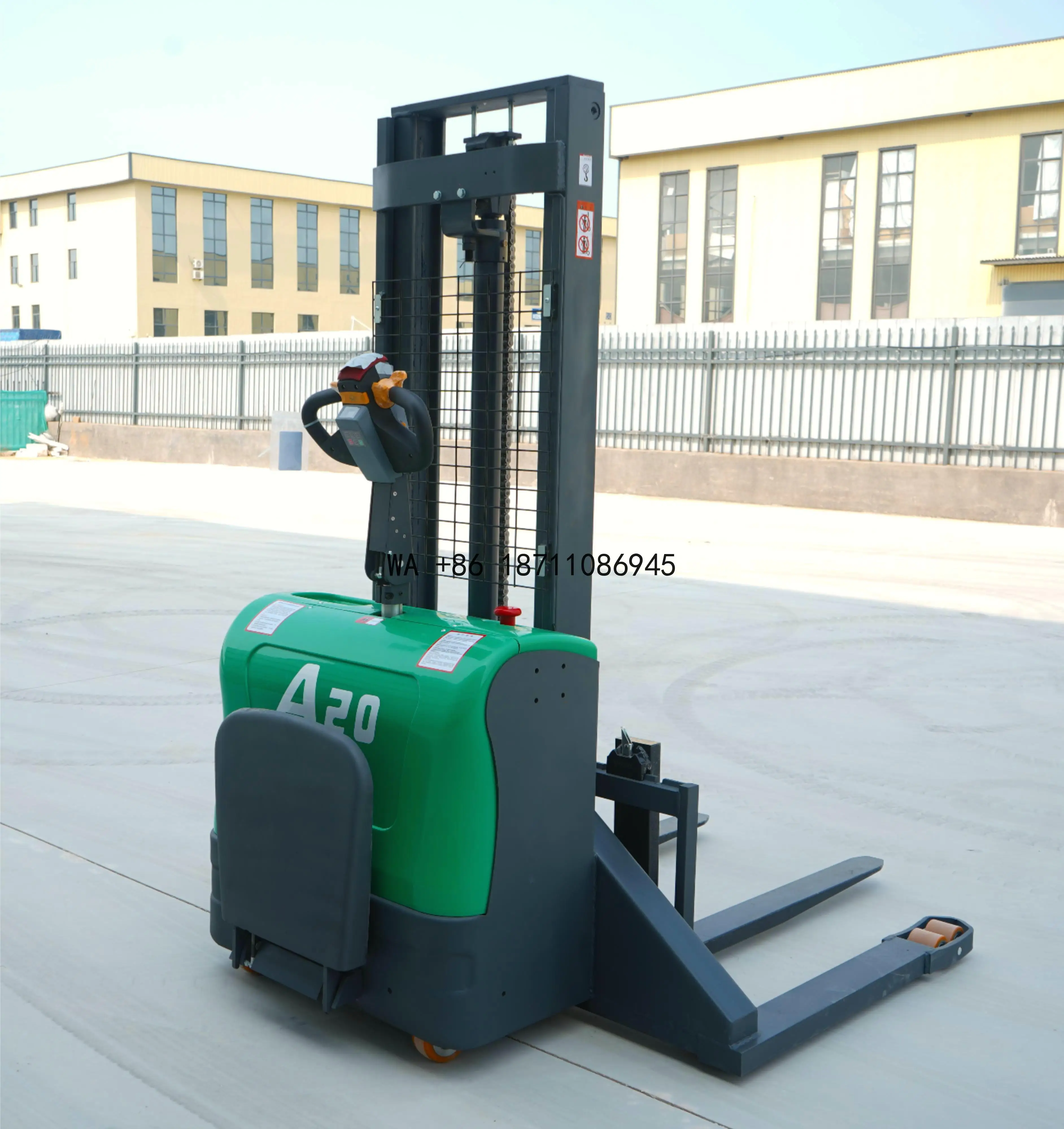 Factory Sale All Terrain Forklift Outdoor Electric Stacker Pallet Lifter with Bigger Tires New Condition 5t Loading Capacity
Factory Sale All Terrain Forklift Outdoor Electric Stacker Pallet Lifter with Bigger Tires New Condition 5t Loading Capacity