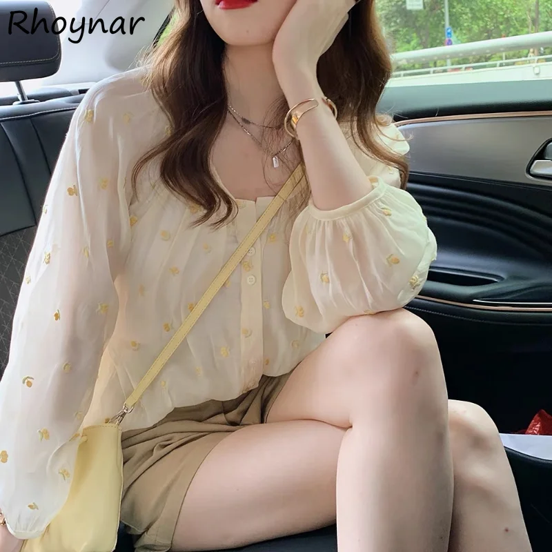 Long Sleeve Shirts Women Korean Fashion Summer Girls Thin Loose Floral Embroidery Casual All-match Gentle Elegant Retro Daily
Long Sleeve Shirts Women Korean Fashion Summer Girls Thin Loose Floral Embroidery Casual All-match Gentle Elegant Retro Daily