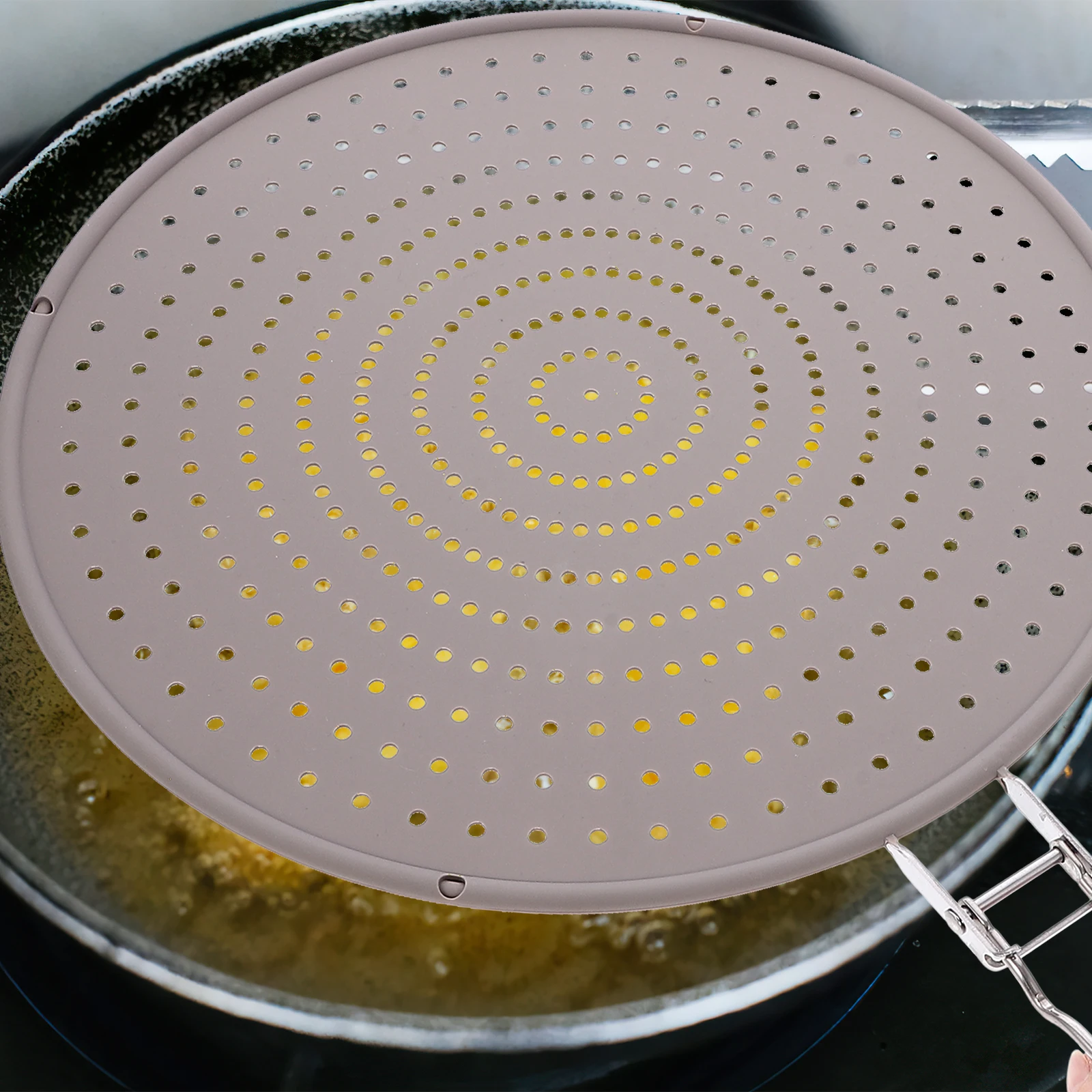 Foldable Silicone Splatter Screen Oil Guard Fine Mesh Pot Lid Anti Scalding Heat Insulation Kitchen Cooking Aid
Foldable Silicone Splatter Screen Oil Guard Fine Mesh Pot Lid Anti Scalding Heat Insulation Kitchen Cooking Aid