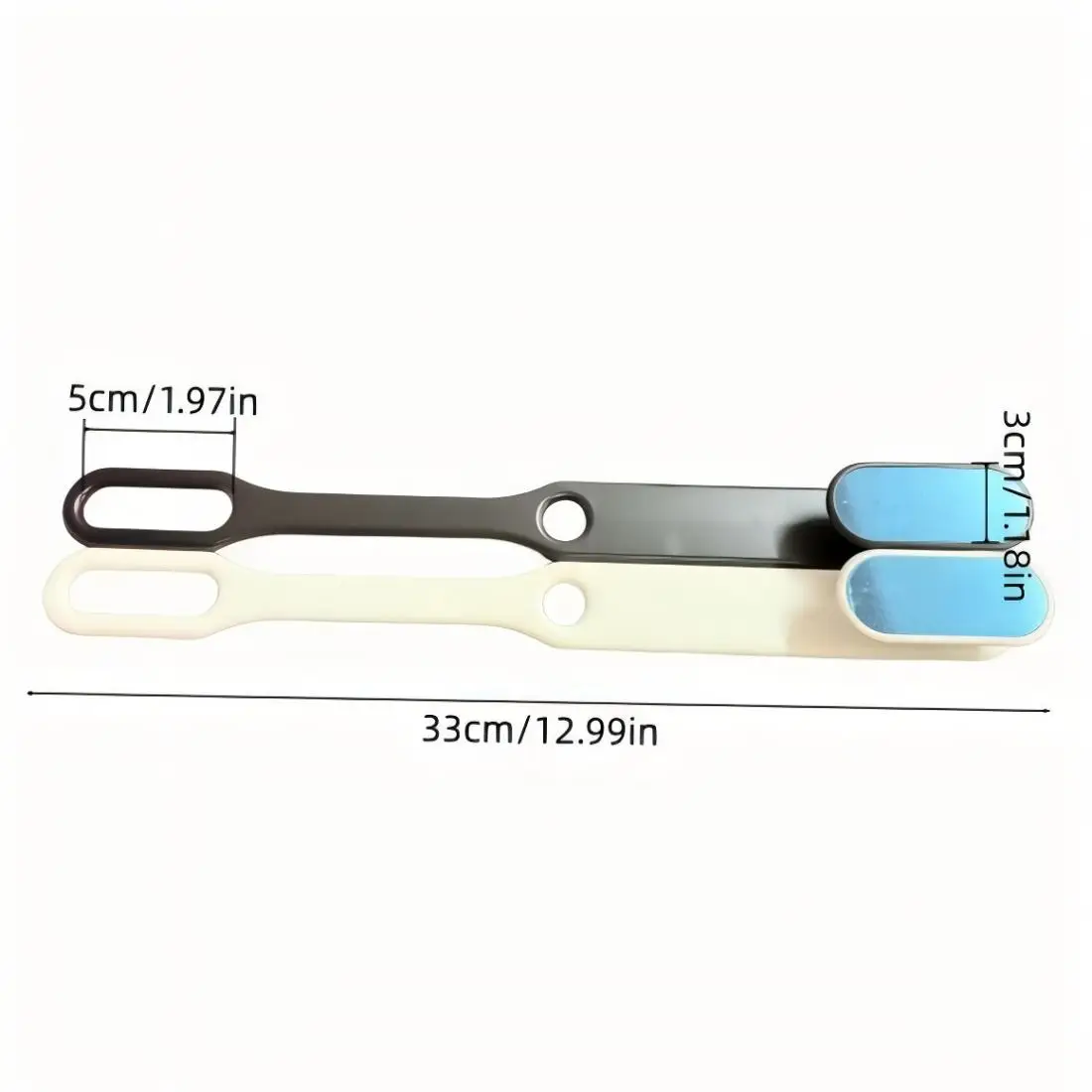 This car seatbelt guide is convenient and practical—easy to reach, simple to adjust, and ensures a comfortable ride.
This car seatbelt guide is convenient and practical—easy to reach, simple to adjust, and ensures a comfortable ride.