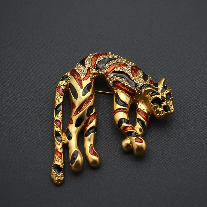 Used Real Gold Electroplated Luxury Thick Real Gold Leopard Enamel Brooch
Used Real Gold Electroplated Luxury Thick Real Gold Leopard Enamel Brooch