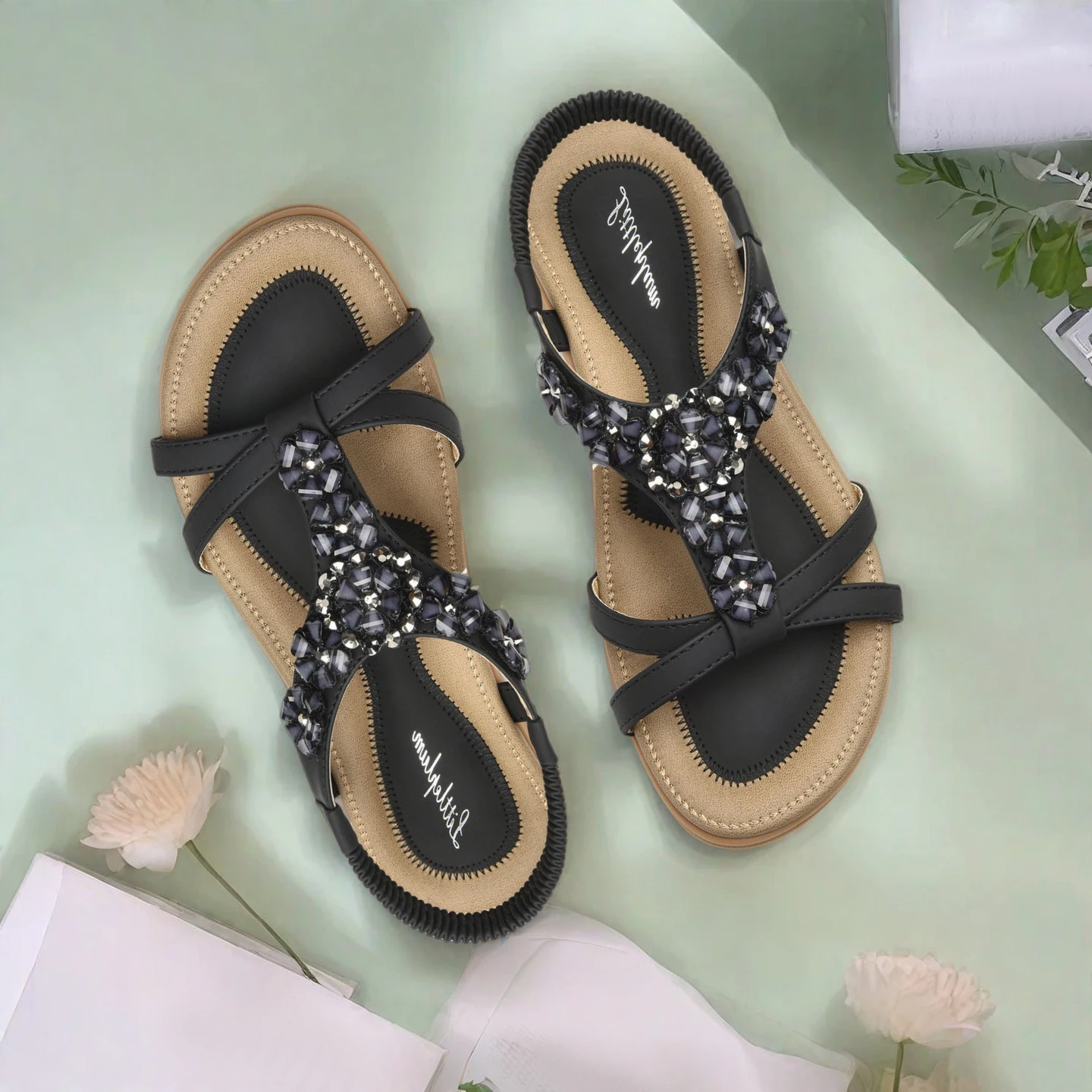 Женские шлепанцы с Т-образным ремешком, сандалии-стринги, пляжная обувь для женщин, удобные летние нарядные сандалии на плоской подошве
Женские шлепанцы с Т-образным ремешком, сандалии-стринги, пляжная обувь для женщин, удобные летние нарядные сандалии на плоской подошве