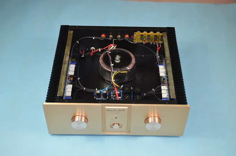 2022 latest 4-8Ω160W*2 Class A and B high-fidelity HIFI power amplifier 4-way input selection AD827 TTC5200 TTA1943 ALPS27
2022 latest 4-8Ω160W*2 Class A and B high-fidelity HIFI power amplifier 4-way input selection AD827 TTC5200 TTA1943 ALPS27