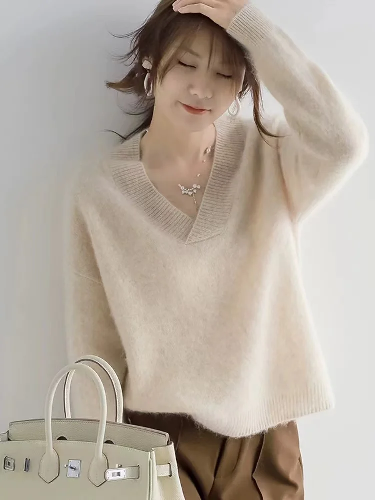 Fashion Women's Elegant V-Neck Pullover 100% Merino Wool Knitwear Autumn Winter Soft Warm Solid Casual Loose Grace Clothing Tops
Fashion Women's Elegant V-Neck Pullover 100% Merino Wool Knitwear Autumn Winter Soft Warm Solid Casual Loose Grace Clothing Tops