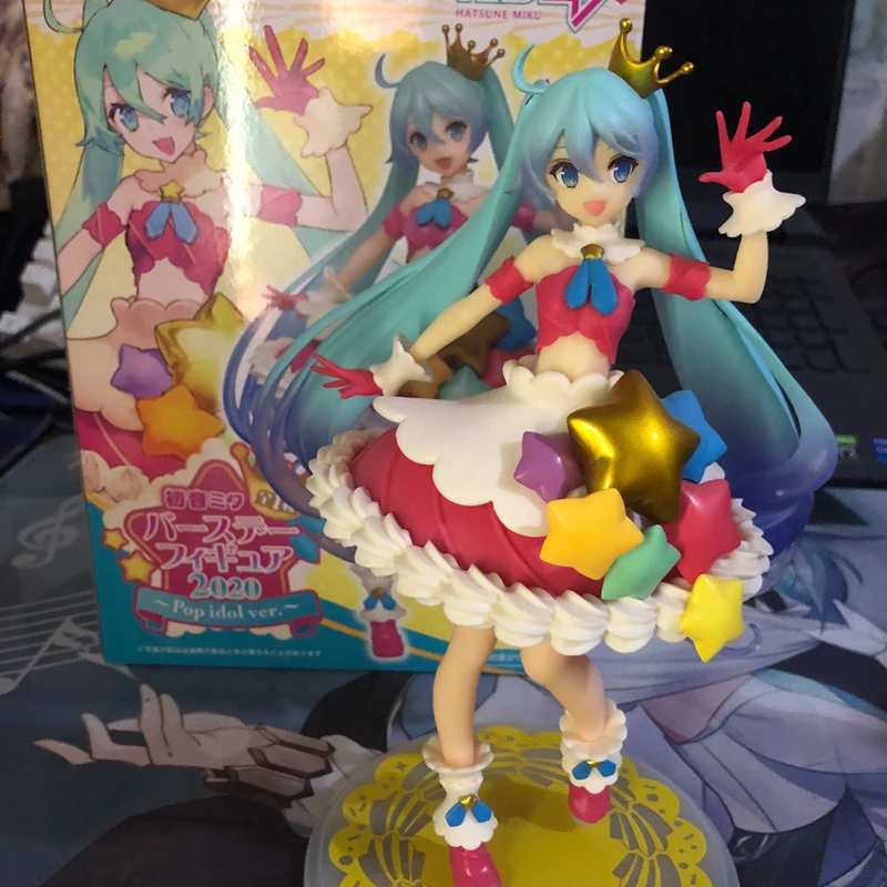Фигурки героев мультфильма Taito Hatsune Miku, фигурки героев мультфильма «эдол верр» из ПВХ
Фигурки героев мультфильма Taito Hatsune Miku, фигурки героев мультфильма «эдол верр» из ПВХ
