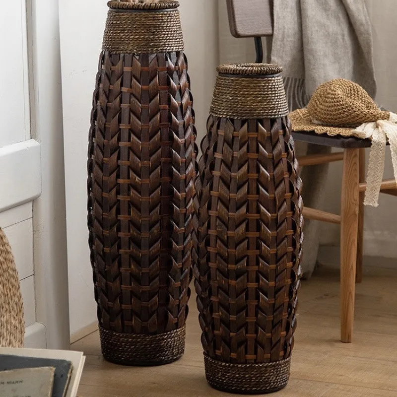 American retro handmade bamboo vase grass rattan natural bamboo dried flower arrangement flower basket living room decoration
American retro handmade bamboo vase grass rattan natural bamboo dried flower arrangement flower basket living room decoration