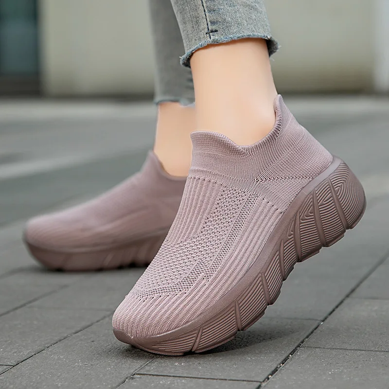 New Men's and Women's Thick-soled Spring and Autumn Plus-size Casual Sports Shoes Lightweight Running Shoes and Loafers
New Men's and Women's Thick-soled Spring and Autumn Plus-size Casual Sports Shoes Lightweight Running Shoes and Loafers