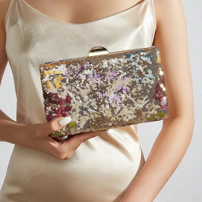 Women's Bag Trend 2025 New Chinese Style Embroidery Glitter Sequins Evening Bag Luxury Designer Clutch Bag Wedding Banquet Dress
Women's Bag Trend 2025 New Chinese Style Embroidery Glitter Sequins Evening Bag Luxury Designer Clutch Bag Wedding Banquet Dress