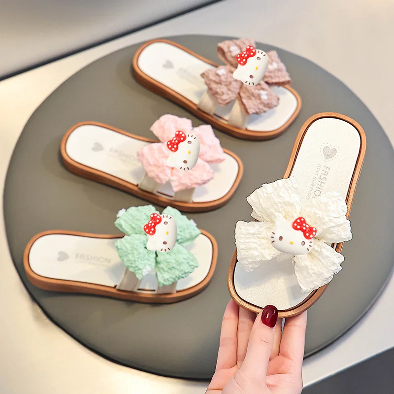 Sanrio hello kitty girls slippers summer new home non-slip children's breathable princess beach shoes women cartoon sandals
Sanrio hello kitty girls slippers summer new home non-slip children's breathable princess beach shoes women cartoon sandals