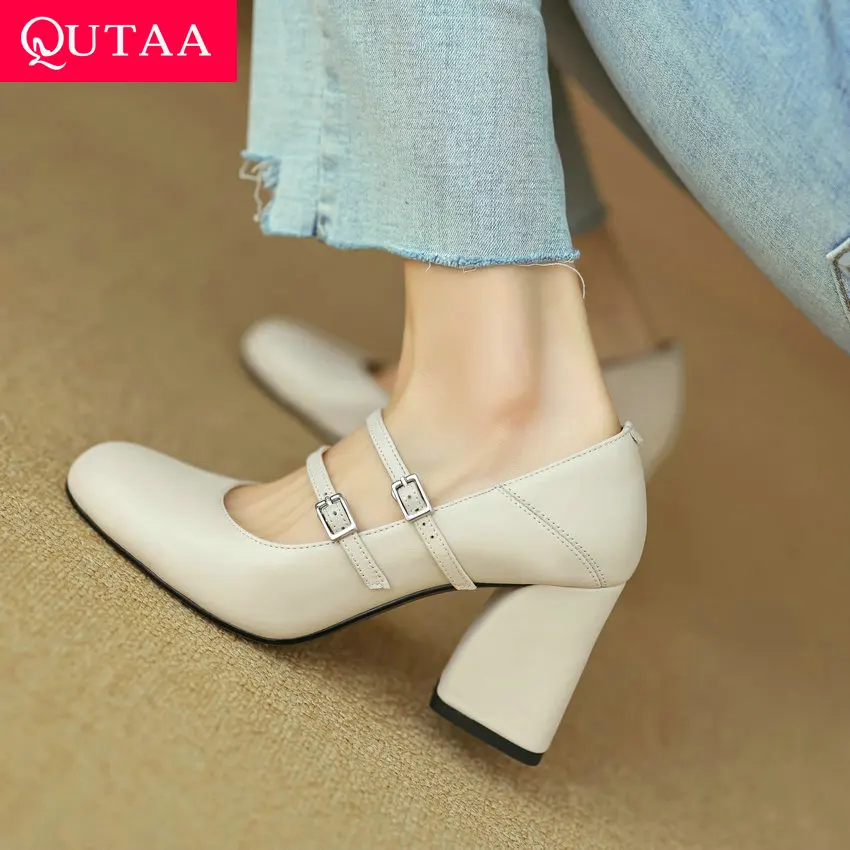 QUTAA 2024 Square High Heel Mary Janes Women Pumps Round Toe Spring Summer Genuine Leather Casual Shoes Woman Size 34-40
QUTAA 2024 Square High Heel Mary Janes Women Pumps Round Toe Spring Summer Genuine Leather Casual Shoes Woman Size 34-40