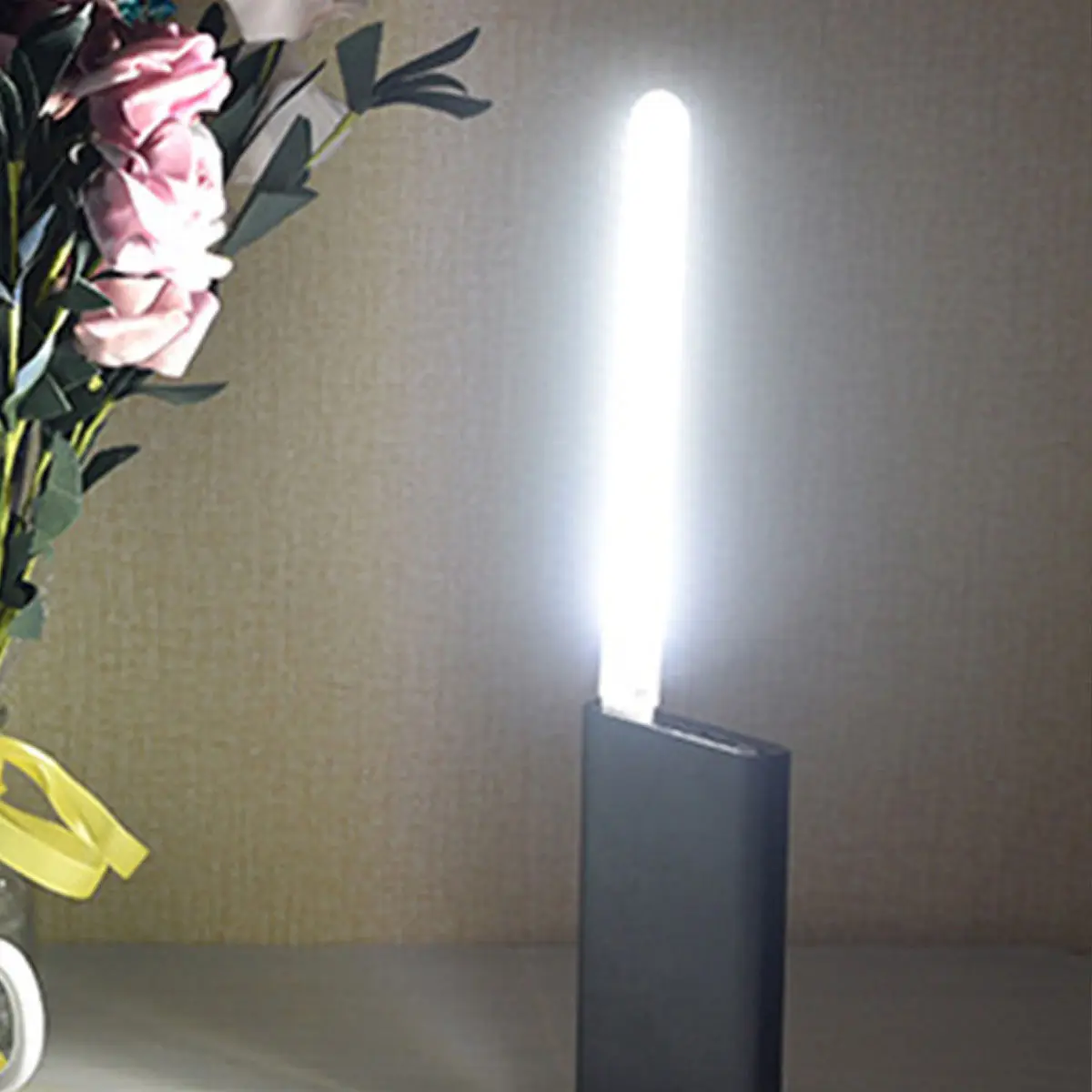 USB Powered Mini LED Table Lamp Ultra Portable Lightweight Extended Metal Pole Adjustable Night Light for Study Reading Home
USB Powered Mini LED Table Lamp Ultra Portable Lightweight Extended Metal Pole Adjustable Night Light for Study Reading Home