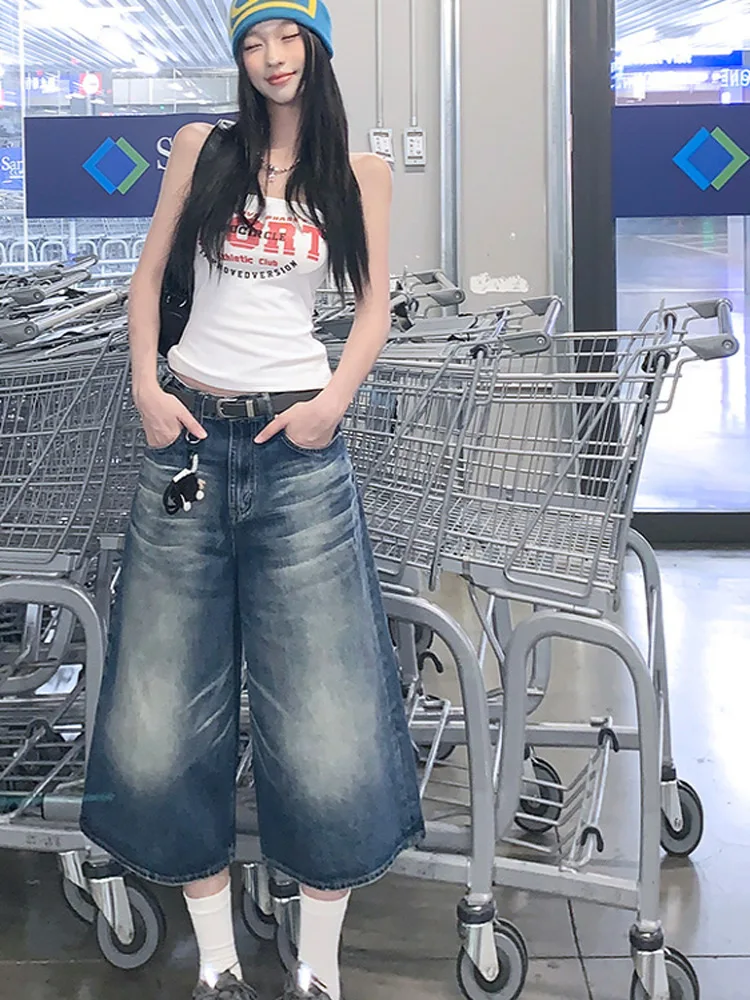 Американские джинсы с высокой талией и прямыми штанинами для женщин, большие размеры, свободные широкие брюки средней длины, модель Seven-Five
Американские джинсы с высокой талией и прямыми штанинами для женщин, большие размеры, свободные широкие брюки средней длины, модель Seven-Five