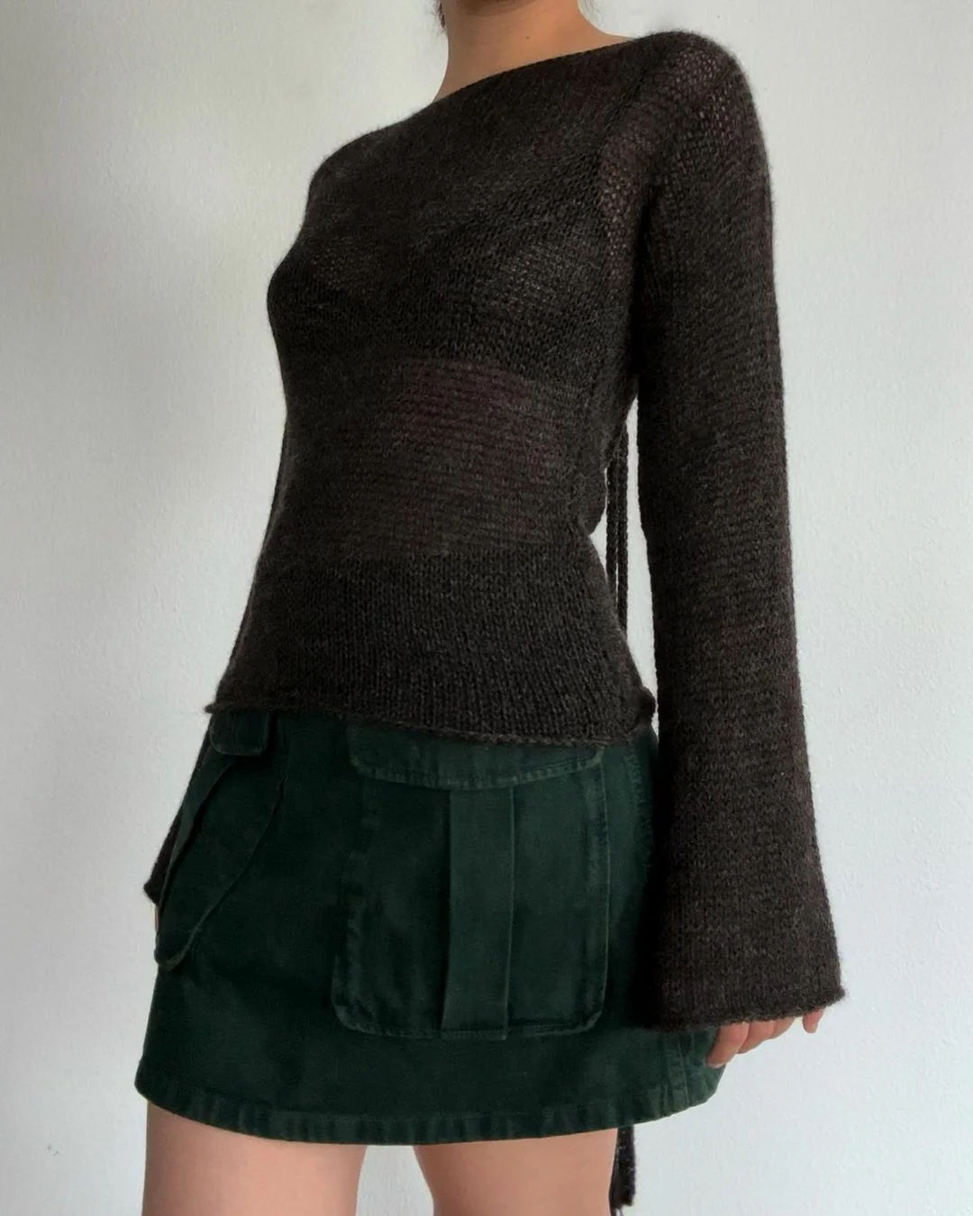 Women's Y2K Slim fit Tie Back Sweaters Long Sleeve Boat Neck Solid Color Knit Pullover Casual Tops
Women's Y2K Slim fit Tie Back Sweaters Long Sleeve Boat Neck Solid Color Knit Pullover Casual Tops