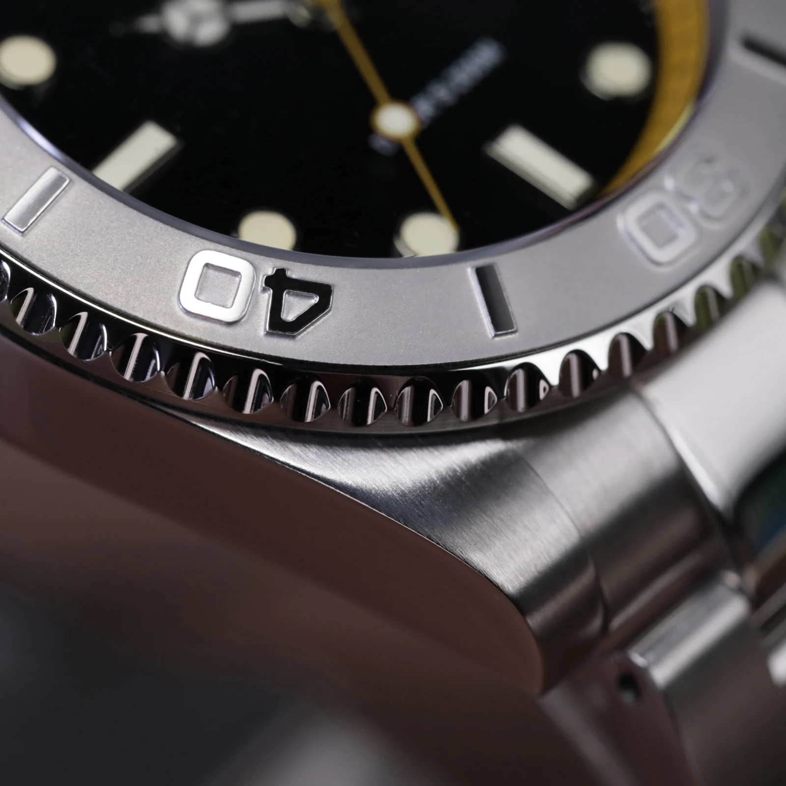 ADDIESDIVE AD2040 Men Watch Luxury Diver Quartz Watches 200m Diving Watches Stainless Steel Calendar Display Luminous Wristwatch
ADDIESDIVE AD2040 Men Watch Luxury Diver Quartz Watches 200m Diving Watches Stainless Steel Calendar Display Luminous Wristwatch