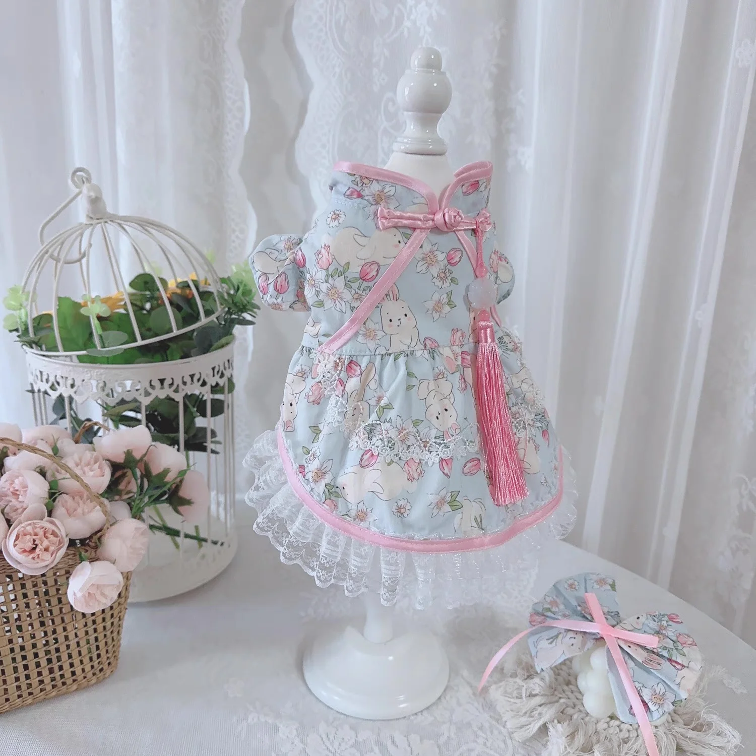 Original pet cat Dog Rabbit dress Princess skirt Bichon Yorkshire improved Cheongsam
Original pet cat Dog Rabbit dress Princess skirt Bichon Yorkshire improved Cheongsam