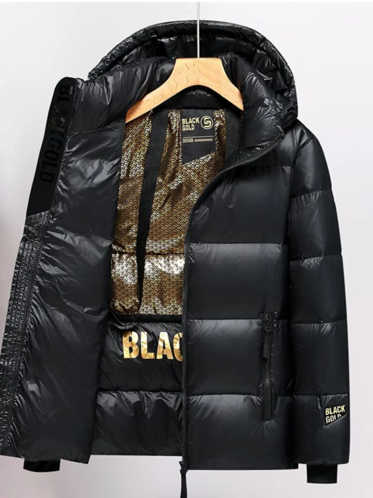 Мужская утепленная пуховая куртка с капюшоном, черно-золотисто-белая, на пуху, теплая, молодежная, зимняя верхняя одежда на молнии, цветная
Мужская утепленная пуховая куртка с капюшоном, черно-золотисто-белая, на пуху, теплая, молодежная, зимняя верхняя одежда на молнии, цветная