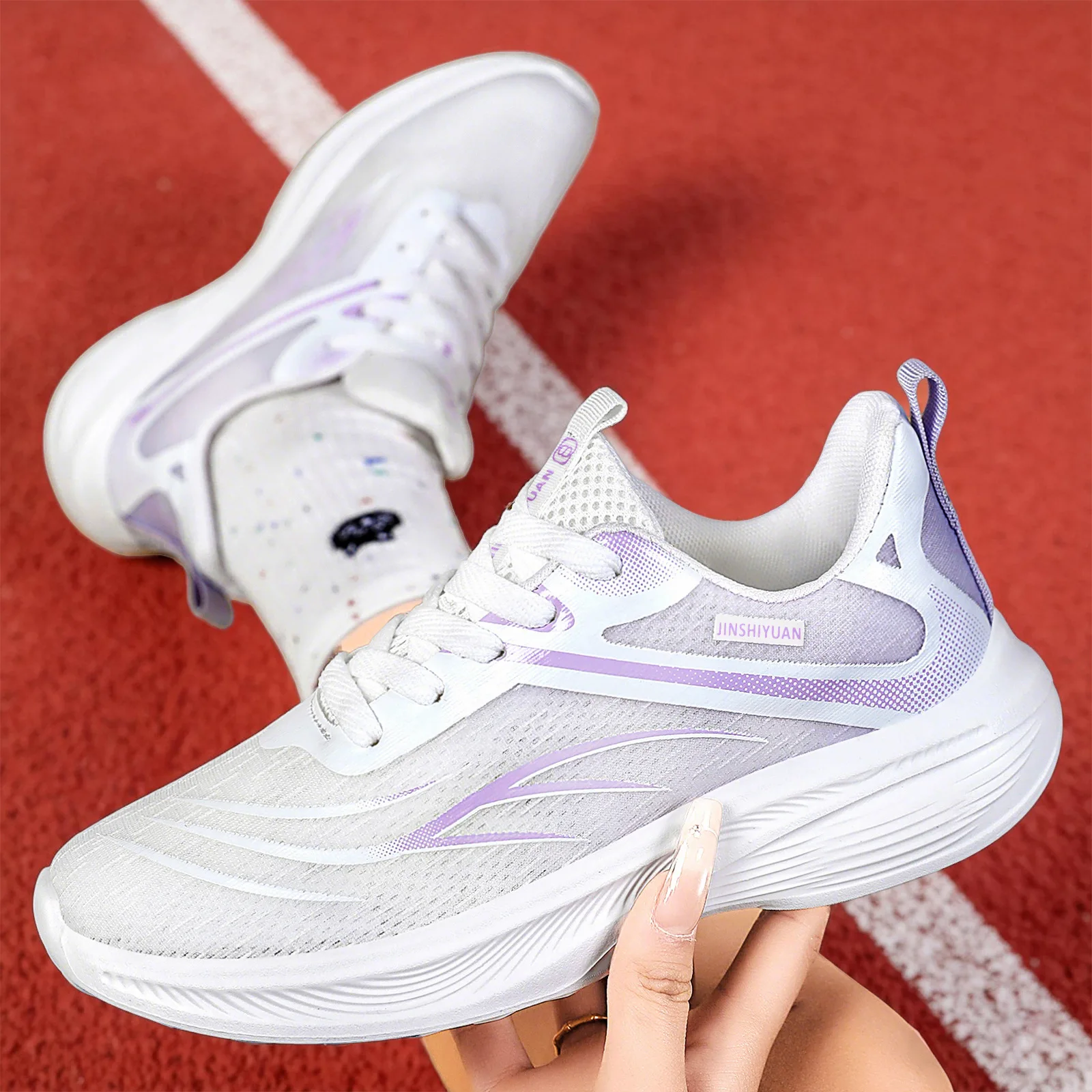 Spring new lightweight sports shoes shock absorption student military training breathable running shoes mesh shoes
Spring new lightweight sports shoes shock absorption student military training breathable running shoes mesh shoes