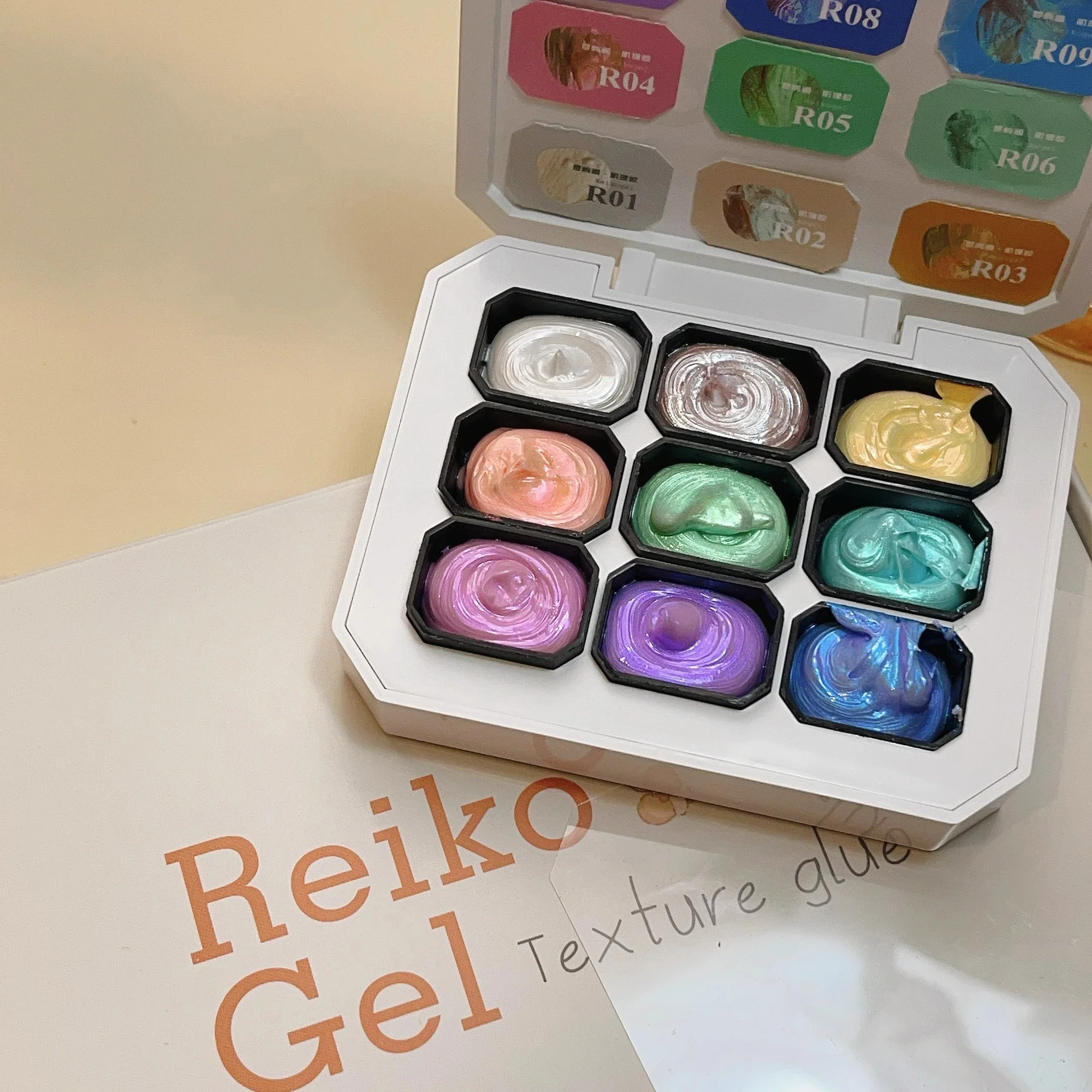 9Colors Pearlescent 3D Painted Gel Nail Polish Shining Texture Modeling Gel For Carving Drawing Creative Nails For Manicure
9Colors Pearlescent 3D Painted Gel Nail Polish Shining Texture Modeling Gel For Carving Drawing Creative Nails For Manicure